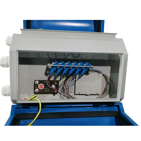 What are the components of ladder-type cable trays in Slovakia