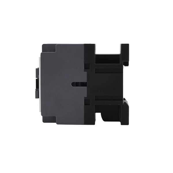 What connectors are used in fiber optic patch panels 