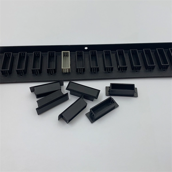 Fiber Optic Pluggable Connector