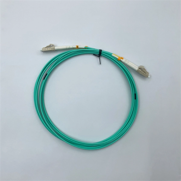 Central Asian countries inquire about 4-core figure-eight optical fiber cable