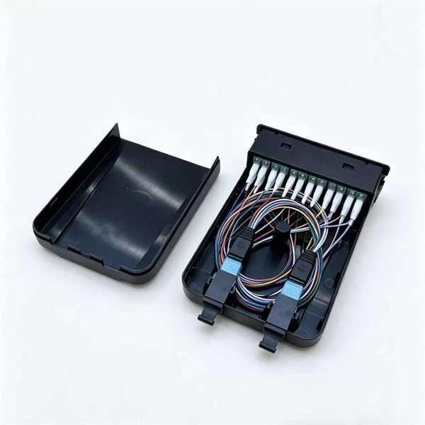 Standard dimensions and specifications for cable trays